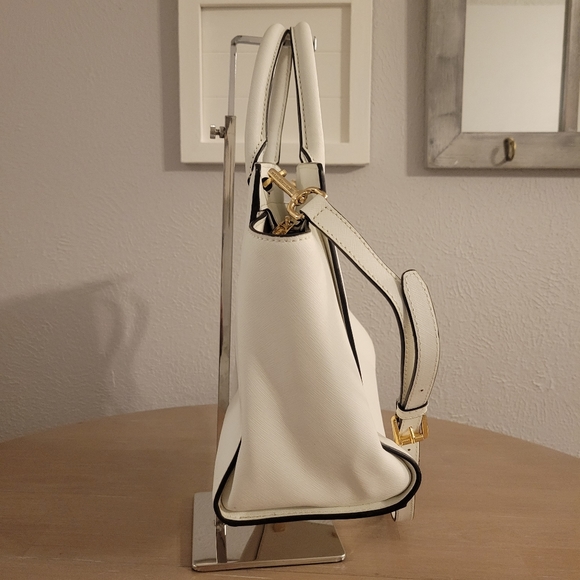 Michael Kors Selma Bag - Picture 2 of 16